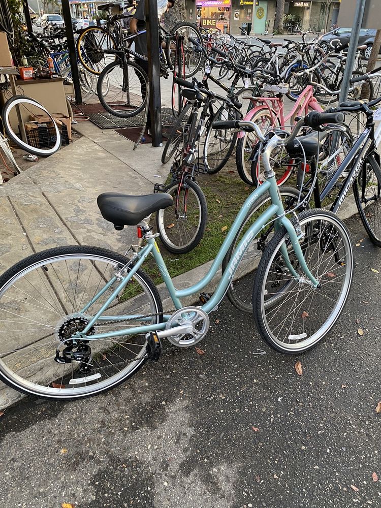 Isla Vista Bicycle Boutique